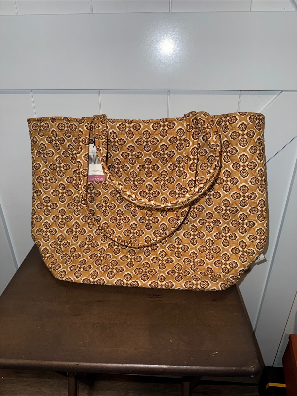 Vera Bradley Butter Cookie Medallion Tote in Apple Cinnamon